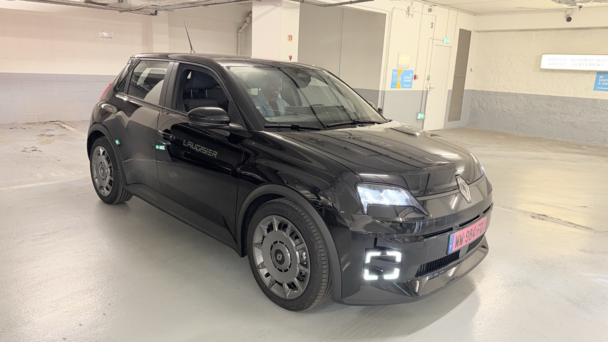 Voiture électrique Lavoisier